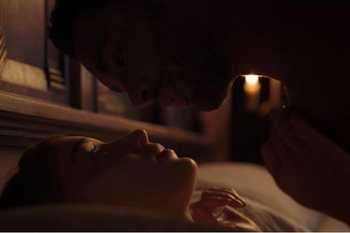 Bridgerton – phim cổ trang 18+ có cảnh 'nóng' dài 3 phút gây sốt trên Netflix