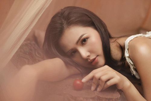 'Phanh Lee' chia sẻ hình ảnh từ 9 năm trước nhưng nhan sắc khiến người hâm mộ giật mình
