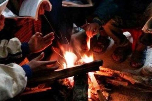 Rét hại kéo dài, cảnh báo nhiễm độc khí than khi sưởi ấm