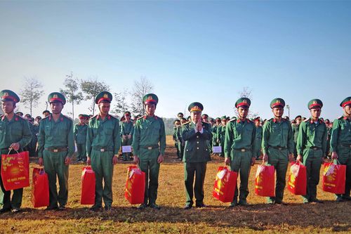 Gia Lai: 472 hạ sĩ quan, chiến sĩ hoàn thành nghĩa vụ quân sự