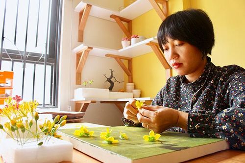 Thú chơi hoa đất sét ngày Tết