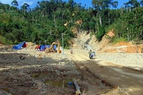 Chủ động di dời dân và nghiên cứu ứng dụng công nghệ trong ứng phó lũ quét, sạt lở đất