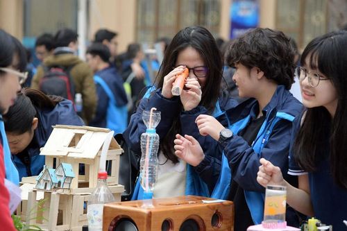 Học sinh Hà Nội hào hứng với Ngày hội STEM