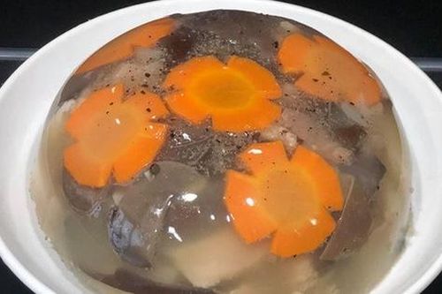 9x trổ tài làm thịt đông và dưa góp kiểu miền Trung cho ngày Tết, ai cũng khen tấm tắc là chỉ cần nhìn đã biết ngon