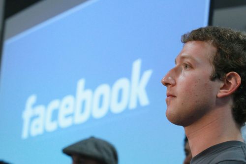 Facebook chặn quảng cáo phụ kiện vũ khí trước ngày ông Joe Biden nhậm chức