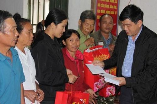Nghệ An: Gần 57,5 tỷ đồng tặng quà tết cho người có công và an sinh xã hội