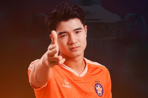 Đức Chinh đặt lòng tung lưới CLB TP.HCM