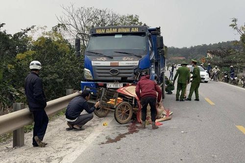 Tai nạn nghiêm trọng trên đường Hồ Chí Minh, 2 người tử vong tại chỗ