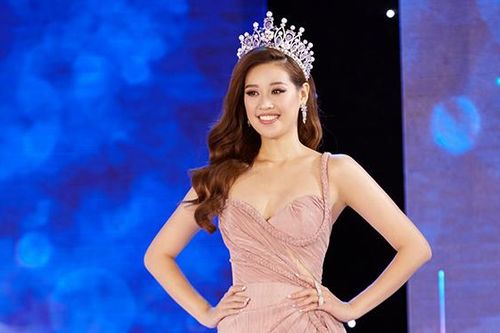 Hoa hậu Khánh Vân chấm chọn Miss Hutech 2021