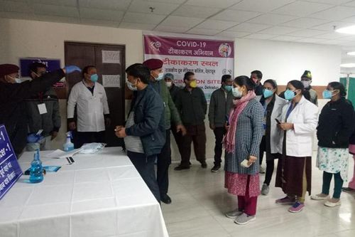 WHO kêu gọi ngăn biến thể vi-rút gây Covid-19 lây lan