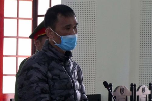 Trôm ma túy của khách trên xe buýt mang bán