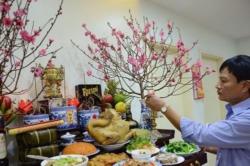 Cách luộc gà cúng giao thừa vàng đẹp cho cả năm tài lộc đầy nhà