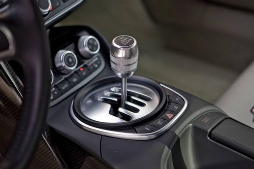 Tại sao nhiều người lại thích đi xe số sàn?