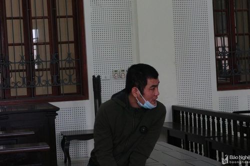 Con trai lừa mẹ lấy tiền mua xe SH cho bạn gái rồi vận chuyển ma túy