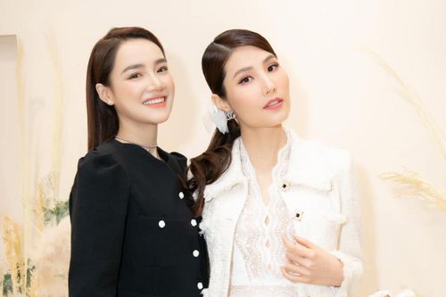 Nhã Phương - Diễm My 9X như Thúy Vân Thúy Kiều với tone màu trắng đen kinh điển