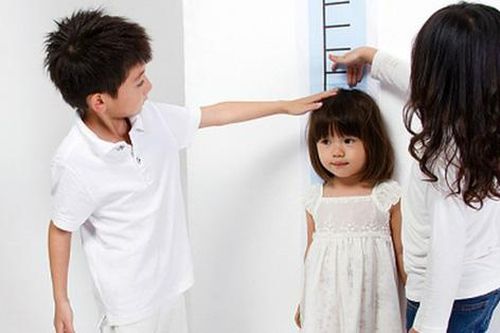 Cứ 4 trẻ dưới 5 tuổi thì có 1 trẻ bị suy dinh dưỡng, thấp còi