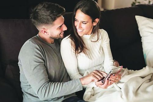 Bỏ túi ngay 9 cách này nếu bạn đời là người có cảm xúc tiêu cực