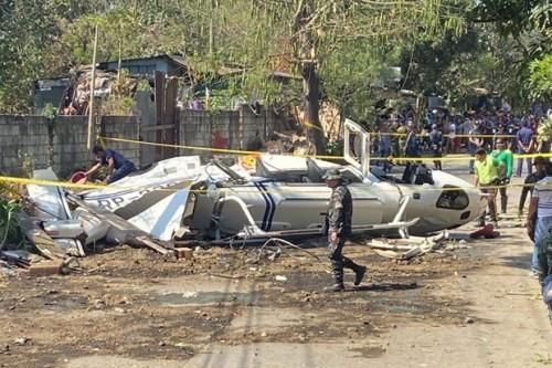 Philippines: Máy bay quân sự rơi 7 người thiệt mạng