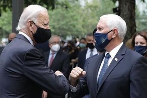 Ông Pence 'nhắc khéo' Tổng thống đắc cử về 'cái giá của sự tự do'