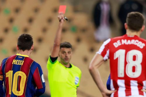 Lần đầu nhận thẻ đỏ tại Barca, Messi đối mặt án phạt rất nặng