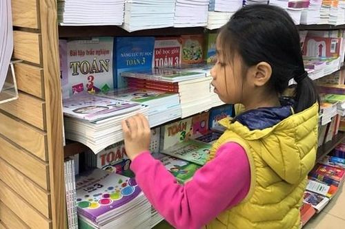 Chọn sách giáo khoa năm học 2021-2022: Chuẩn bị sớm để tránh sai sót