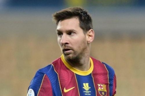 Messi lần đầu bị đuổi khỏi sân trong màu áo Barca