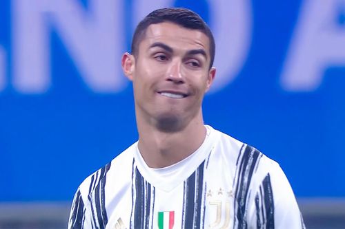 Phản ứng của Ronaldo khi sao trẻ Inter tỏa sáng