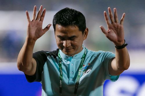 Bức tranh ngược sáng ở vòng khai màn V.League 2021