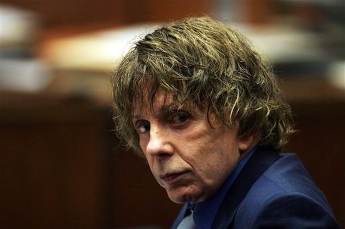 Nhà sản xuất Phil Spector qua đời khi đang lĩnh án tù