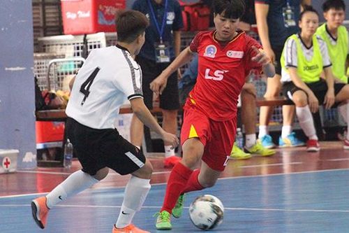 Tưng bừng khai hội futsal nữ TPHCM