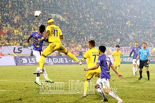 Việt Nam trở thành điểm sáng trên bản đồ bóng đá thế giới