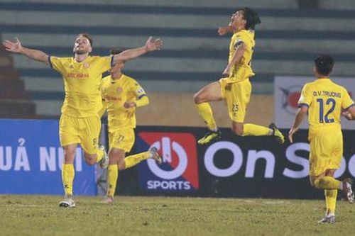 Bảng xếp hạng V.League 2021: CLB Hà Nội đứng cuối bảng