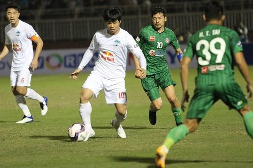 HAGL thất bại thảm trước Sài Gòn FC trong ngày HLV Kiatisuk ra mắt
