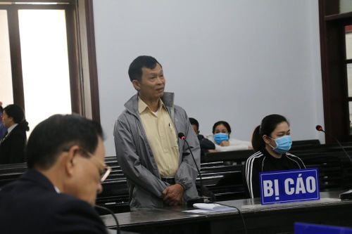 Làm giả giấy tờ cho người đi Mỹ, cựu Giám đốc Sở Ngoại vụ Khánh Hòa lĩnh án 7 năm tù