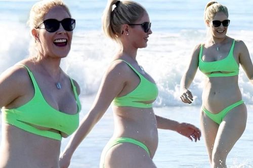 Heidi Montag mặc bikini phô dáng nảy nở, lộ chân ngực