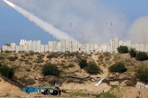 Máy bay Israel oanh kích các cơ sở của Hamas tại Dải Gaza