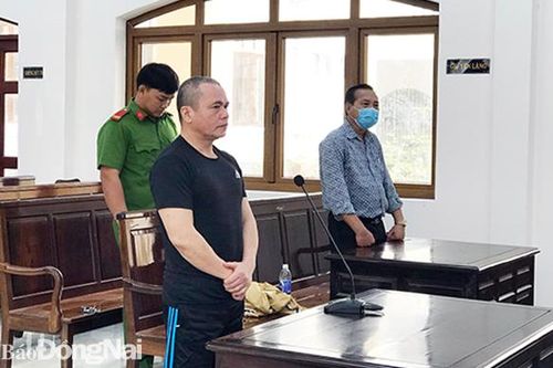 Lãnh án sau hơn 10 năm bỏ trốn