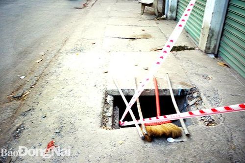 Coi chừng lọt hố