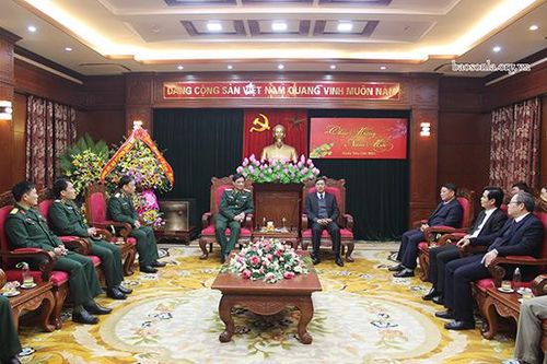 Đoàn công tác Bộ Tư lệnh Quân khu 2 thăm, chúc Tết tại tỉnh Sơn La
