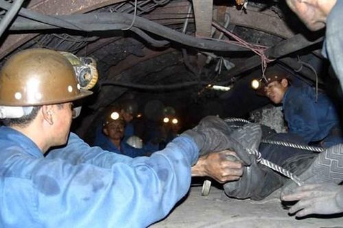 Quảng Ninh: Một thợ lò tử vong do đá rơi vào người