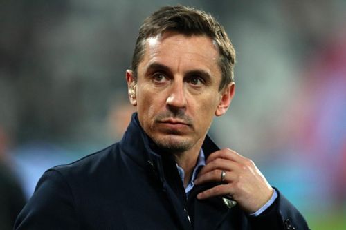 Neville: 'Cửa vô địch của MU còn rất mong manh'