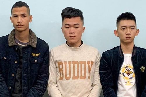 Bắt 7 nghi phạm cướp vàng, ôtô khi đánh bạc