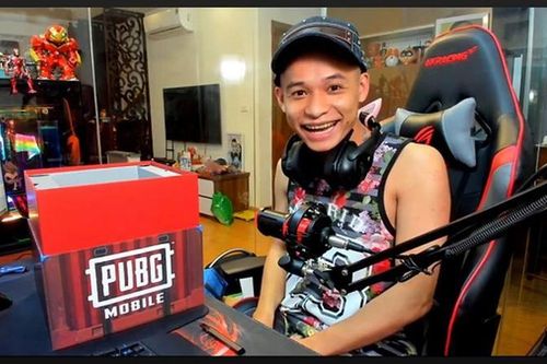 Choáng với số tiền 'khủng' các Youtuber đình đám phải nộp thuế