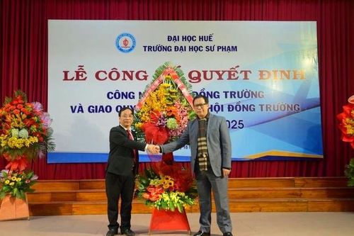Công bố Quyết định công nhận Hội đồng Trường Đại học Sư phạm – ĐH Huế nhiệm kỳ 2020 – 2025