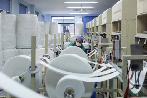 Trung Quốc xuất khẩu hơn 224 tỷ chiếc khẩu trang trong năm 2020