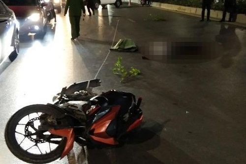 Nam thanh niên lái xe máy tông chết 2 người đi bộ trên đường Nguyễn Trãi