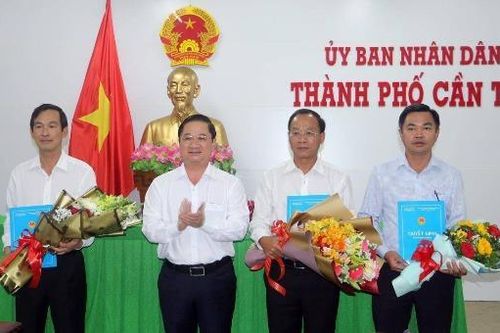 Cần Thơ có cùng lúc hai tân Giám đốc Sở