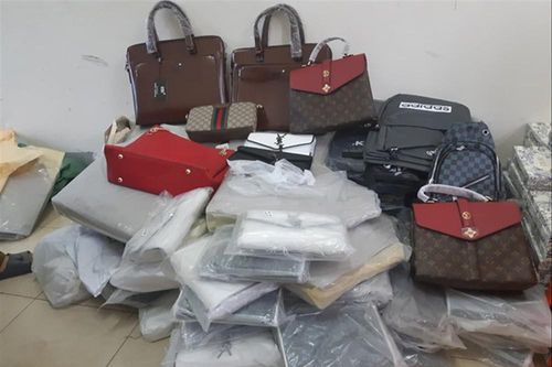 Giả mạo hồ sơ, buôn lậu hơn 31 tỷ đồng