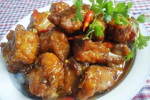 Làm sườn rim nước cốt dừa thơm ngon lạ miệng ai ăn cũng ghiền