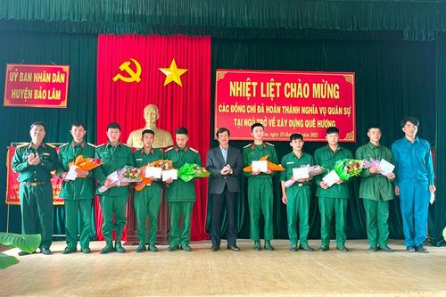 Bảo Lâm đón 97 quân nhân hoàn thành nghĩa vụ quân sự trở về địa phương